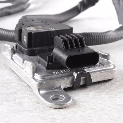 X10000330 NOX Azot Oksijen Sensörü YUNNEI D19TCIE Motoru için 12V Orijinal Gerçek